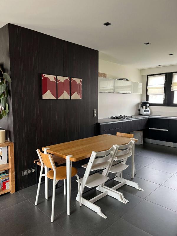 Appartement - 98 m² - 5 pièces