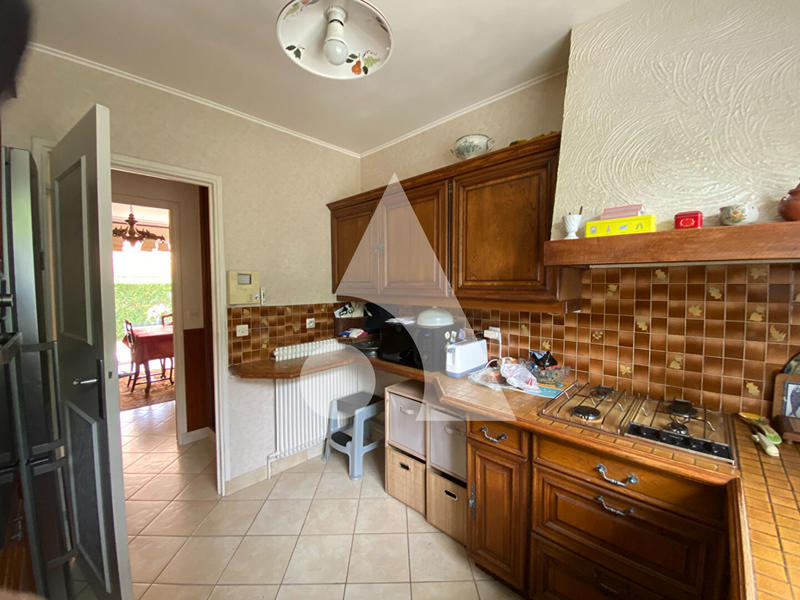 Maison - 94 m² - 5 pièces