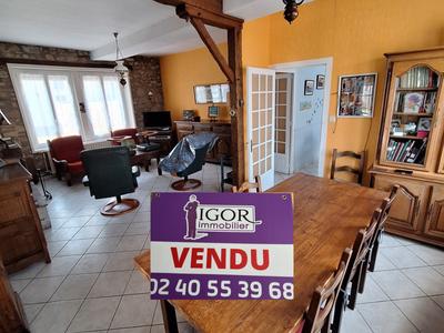 Maison - 114 m² - 6 pièces