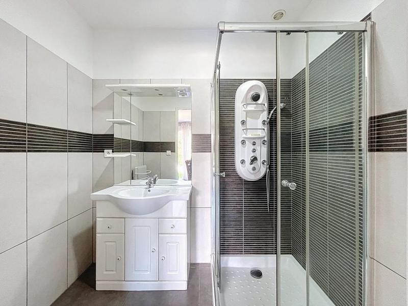 Appartement - 85 m² - 3 pièces