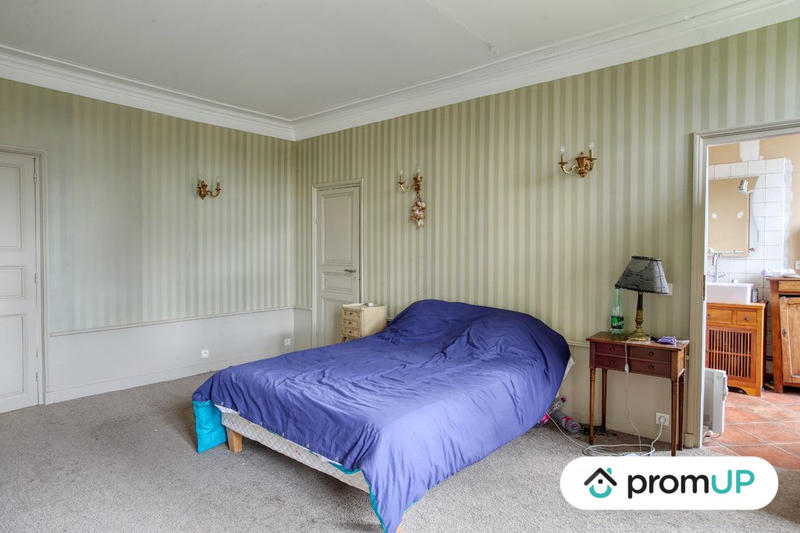 Maison - 400 m² - 10 pièces