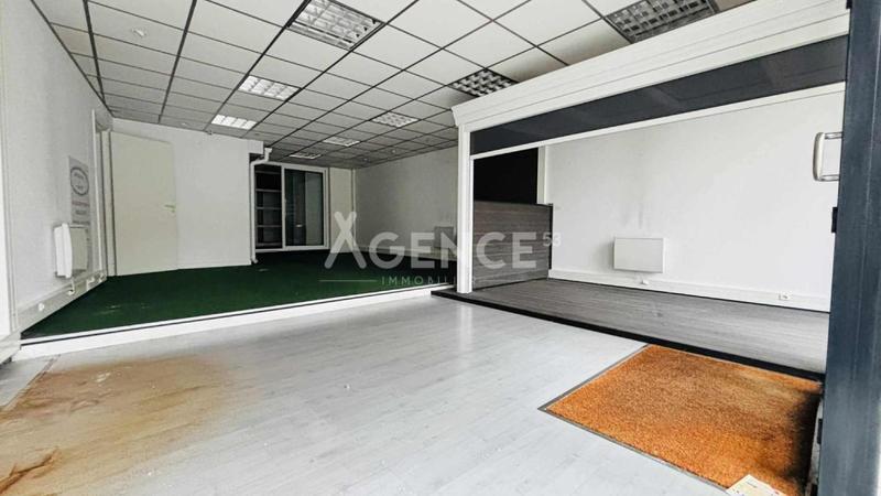 Local commercial - 115 m²