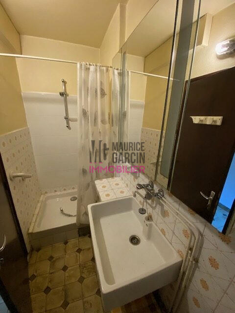 Maison - 209 m² - 8 pièces