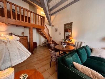 Maison - 244 m² - 5 pièces