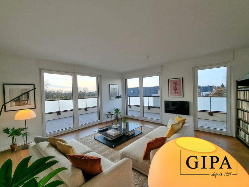 Appartement - 90 m² - 4 pièces