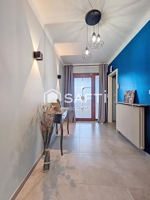 Maison - 234 m² - 7 pièces