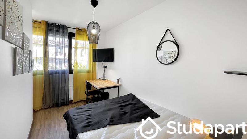 Chambre - 14 m² - 1 pièce