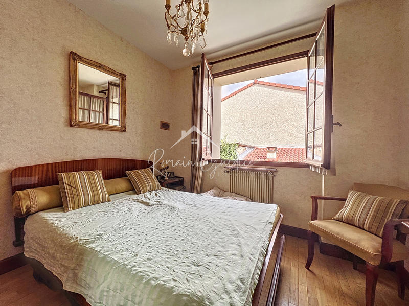 Maison - 92 m² - 4 pièces