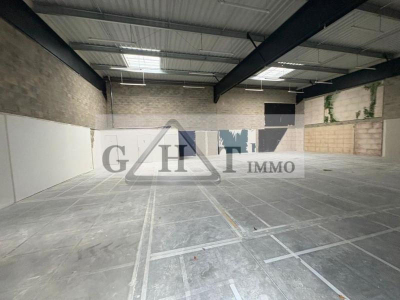 Entrepôt - 278 m²