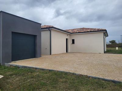 Maison - 120 m² - 4 pièces
