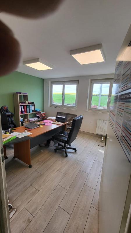 Maison - 242 m² - 7 pièces