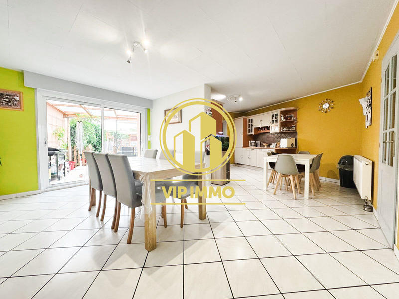 Maison - 131 m² - 7 pièces