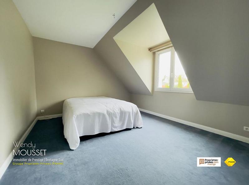 Maison - 285 m² - 8 pièces