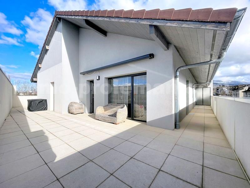 Appartement - 92 m² - 4 pièces