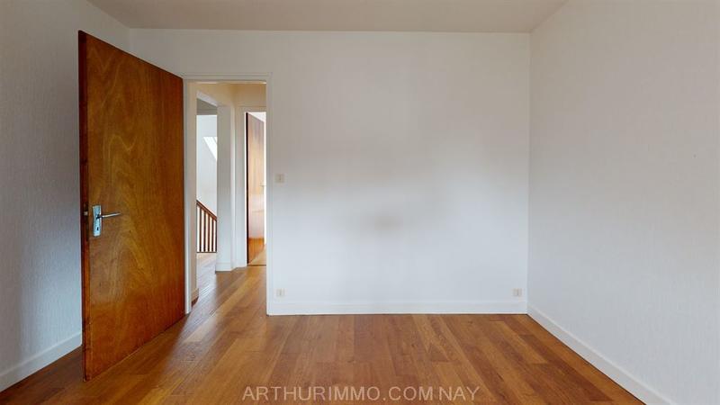 Maison - 158 m² - 7 pièces