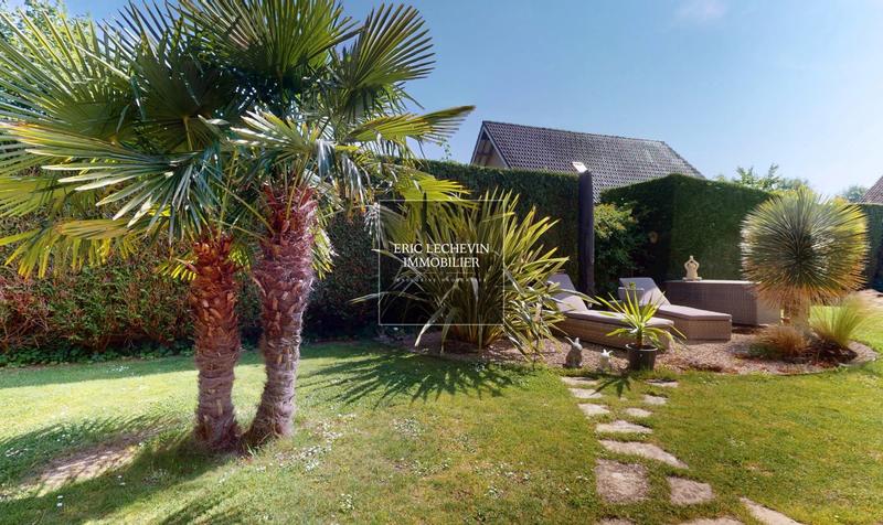 Villa - 221 m² - 8 pièces