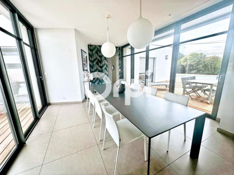 Maison - 195 m² - 4 pièces