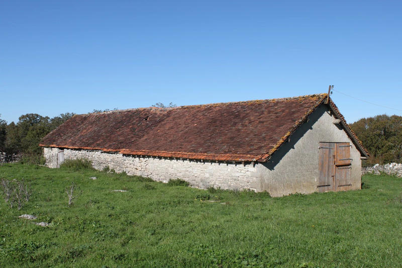 Ferme - 800 m² - 1 pièce