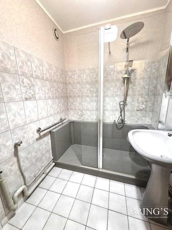 Appartement - 64 m² - 3 pièces