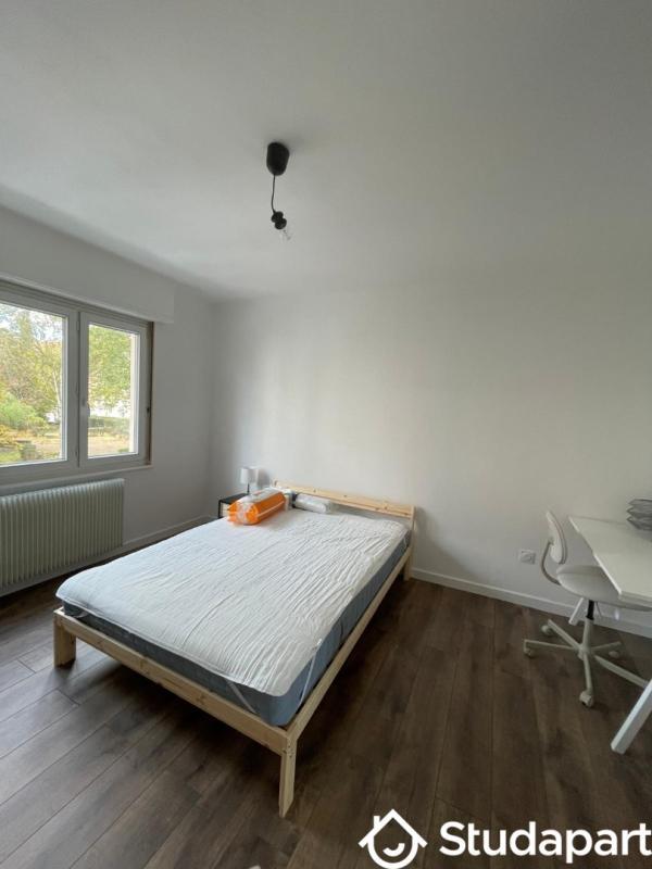 Chambre - 10 m² - 1 pièce