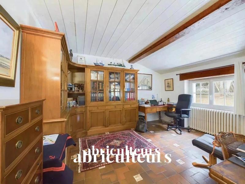 Maison ancienne - 235 m² - 8 pièces