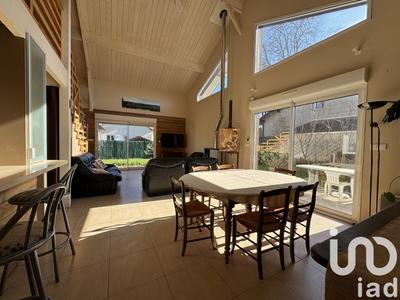 Maison - 143 m² - 6 pièces