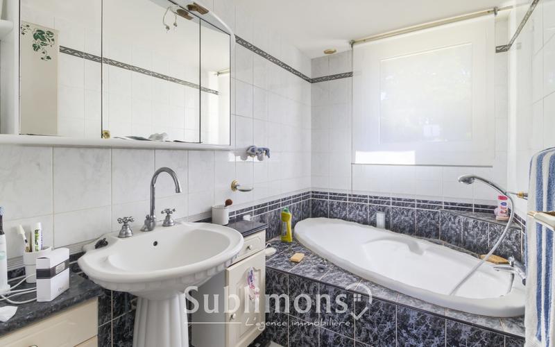 Duplex - 77 m² - 4 pièces