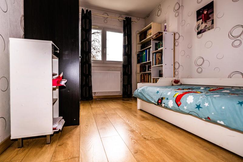 Appartement - 80 m² - 4 pièces