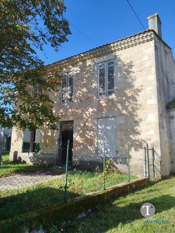 Maison ancienne - 230 m² - 6 pièces