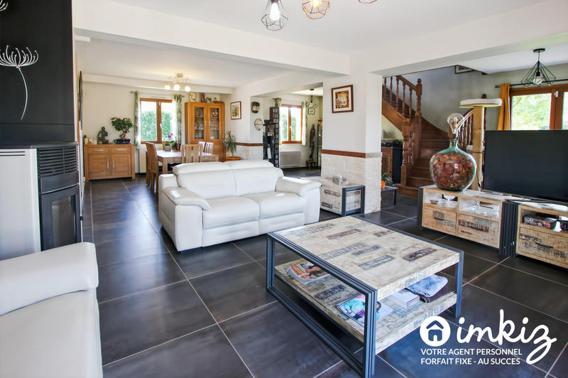 Maison - 180 m² - 7 pièces