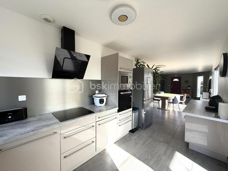 Maison - 97 m² - 6 pièces