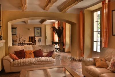 Maison - 263 m² - 6 pièces