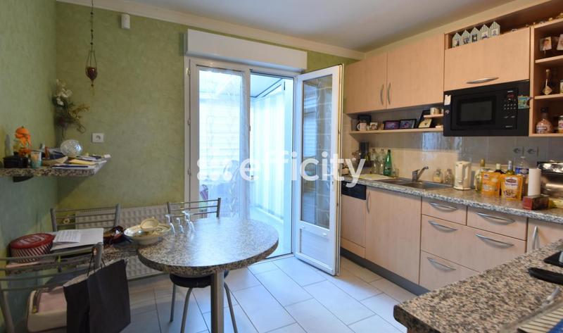 Maison - 108 m² - 7 pièces