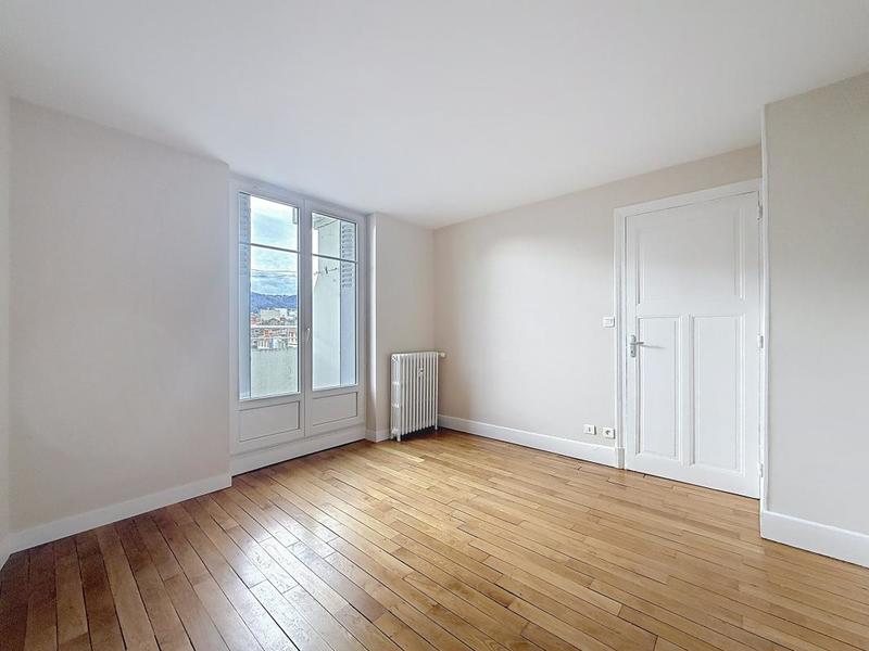 Appartement - 86 m² - 4 pièces