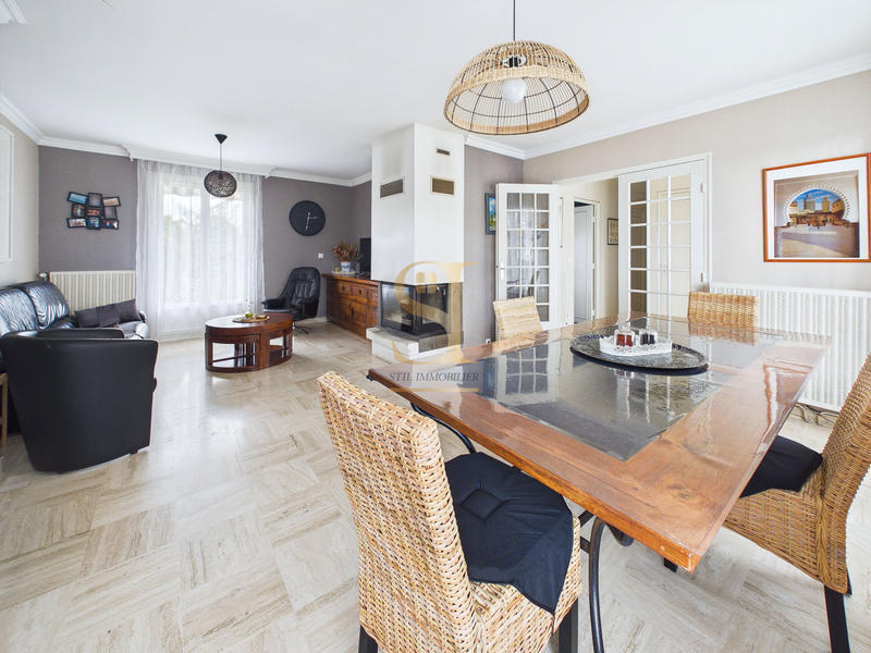 Maison - 140 m² - 7 pièces