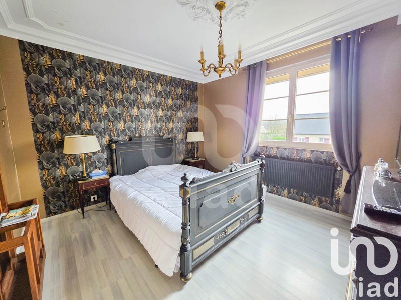 Maison - 198 m² - 8 pièces