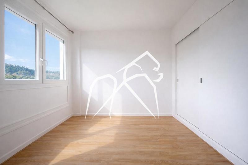 Appartement ancien - 70 m² - 3 pièces