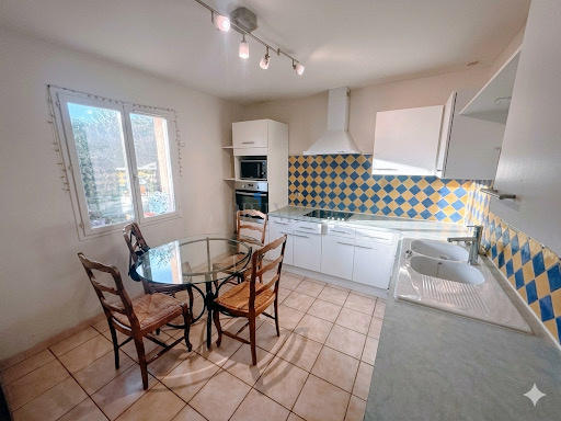 Maison - 74 m² - 4 pièces