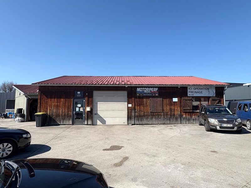 Immeuble - 230 m² - 8 pièces