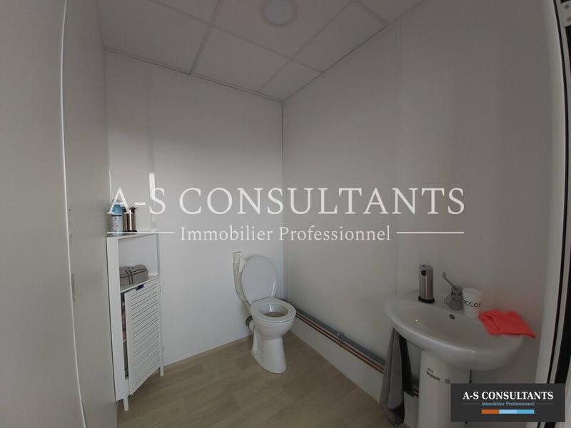 Local d'activité / Entrepôt - 290 m²