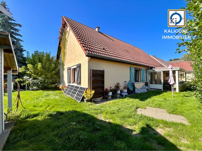 Maison - 96 m² - 4 pièces