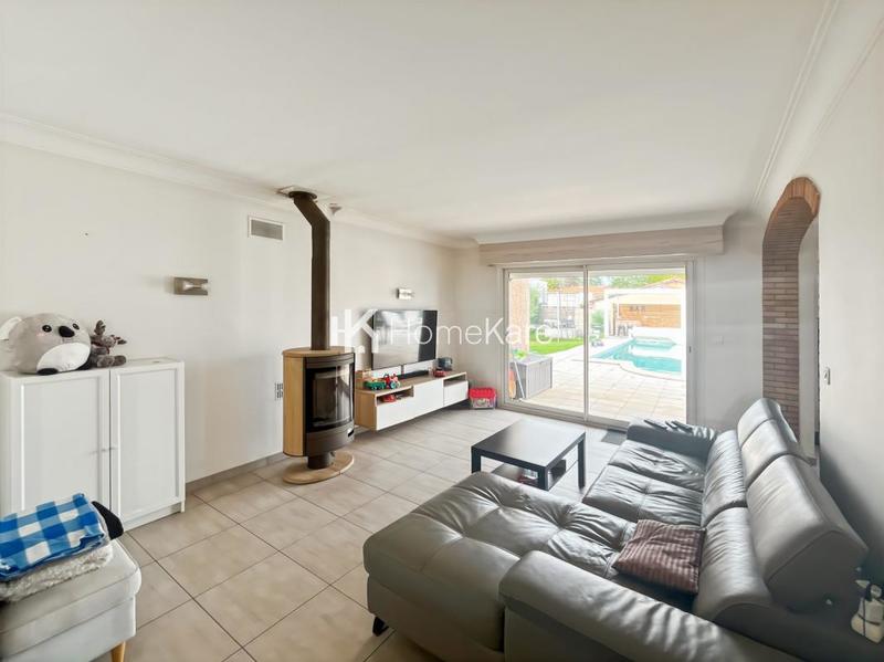 Maison - 200 m² - 8 pièces