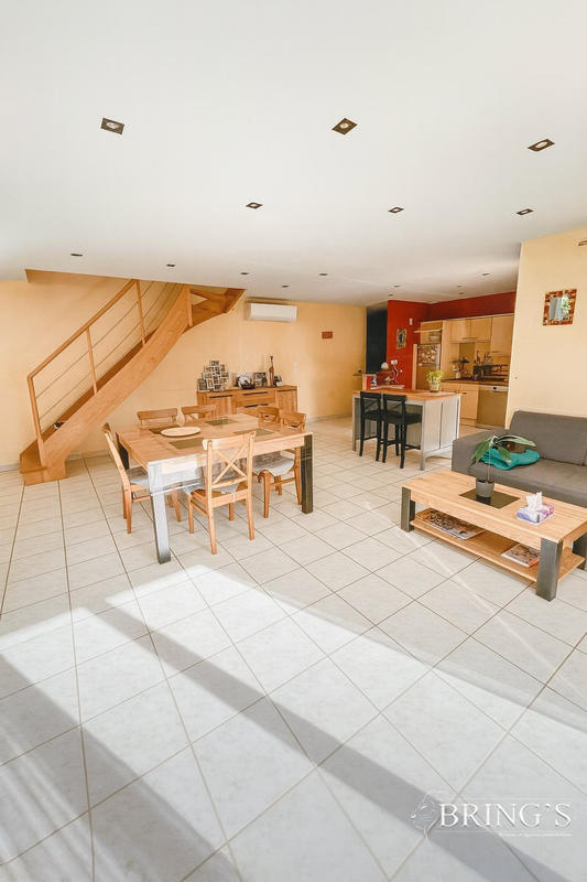 Maison - 131 m² - 8 pièces