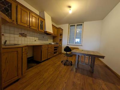 Maison - 180 m² - 3 pièces