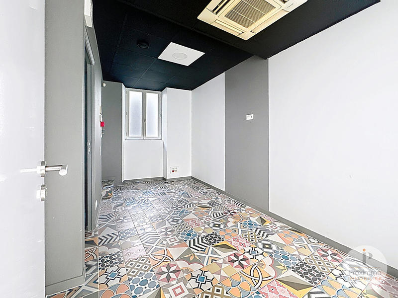 Immeuble - 6 pièces