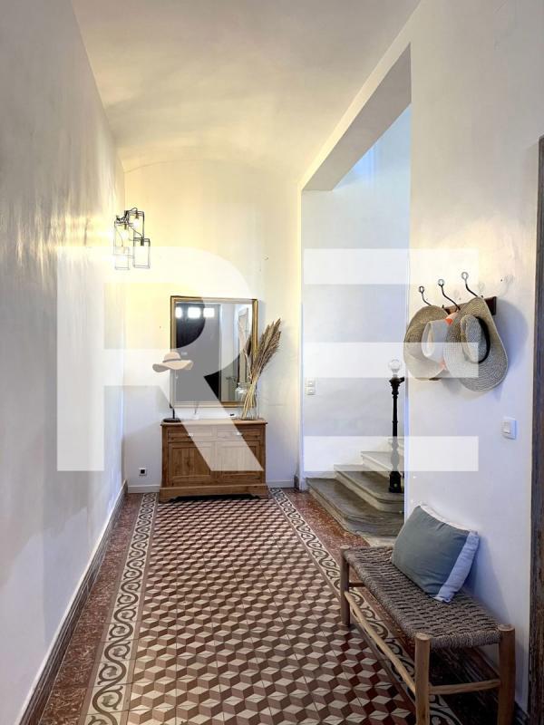 Maison de maîtres - 251 m² - 7 pièces