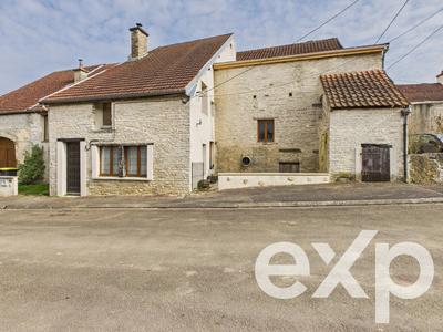 Maison - 97 m² - 4 pièces