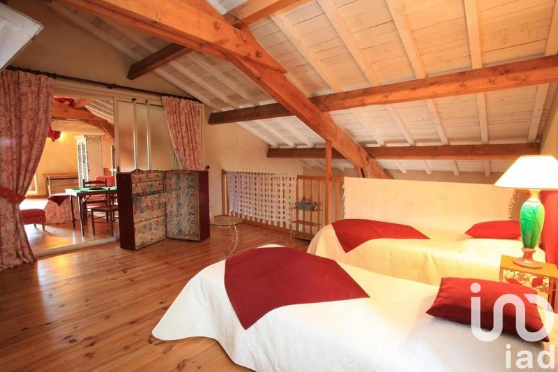 Maison - 193 m² - 7 pièces