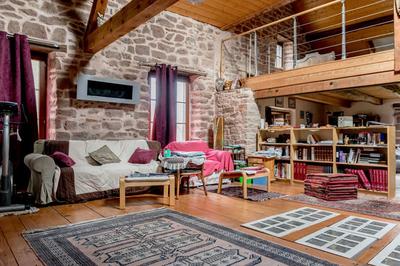 Maison de village - 287 m² - 10 pièces