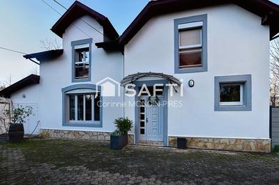 Maison - 177 m² - 6 pièces